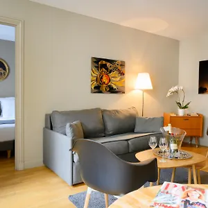 **** Otel Helzear Champs-elysees Fransa